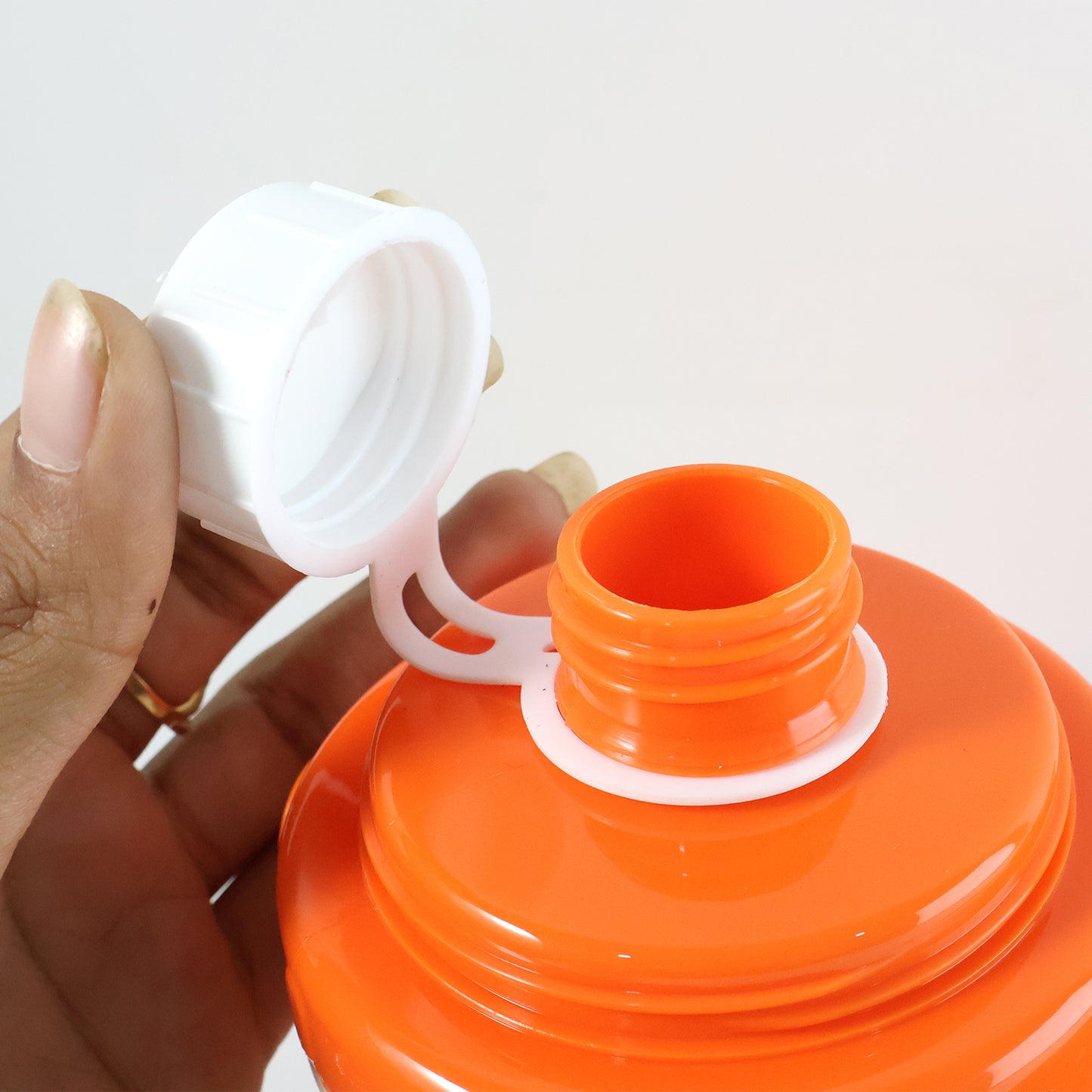 Lovely Cartoon Printed Plastic Cup With Lid (Approx. 350 Ml 1 Pc)