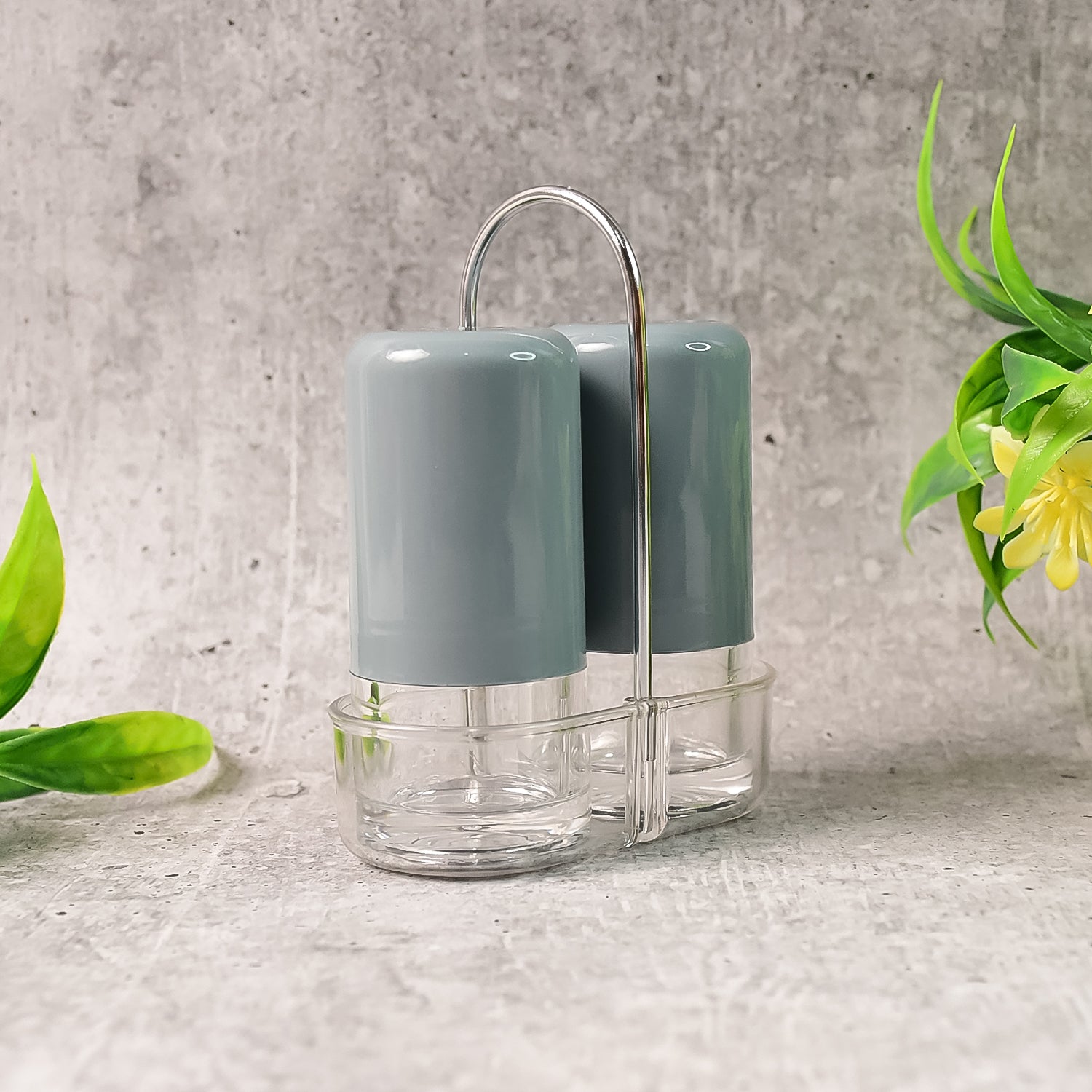 Apex Victory Salt  Pepper Dispenser Set  2 Pcs Acrylic Seasoning Shaker