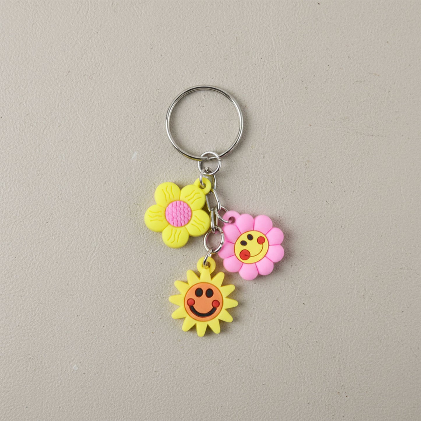 Cute Flower  Smiley Face Cartoon Keychain (1 Pc)