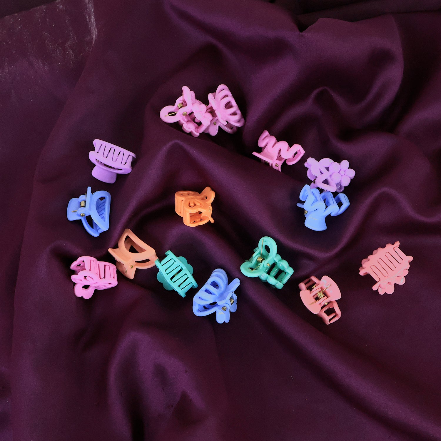 Plastic Small Hair Clips For Girls Kids Hair Accessories (3 Pcs Set  Mix Color  Design)