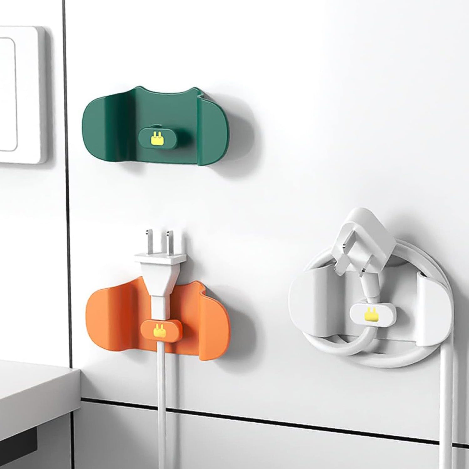 Wall Mounted Plug Holder Hook (1 Pc)