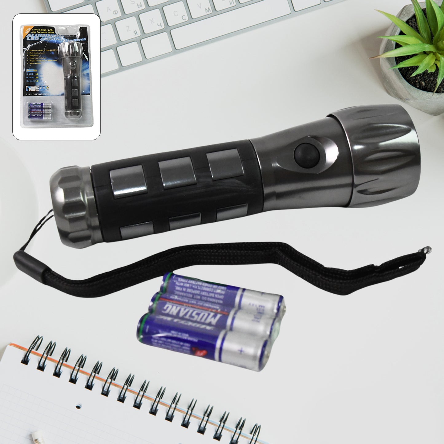 Aluminium Ledxenon Rubber Grip Handtourch (31.5v Aaa Batteries  Not Included)