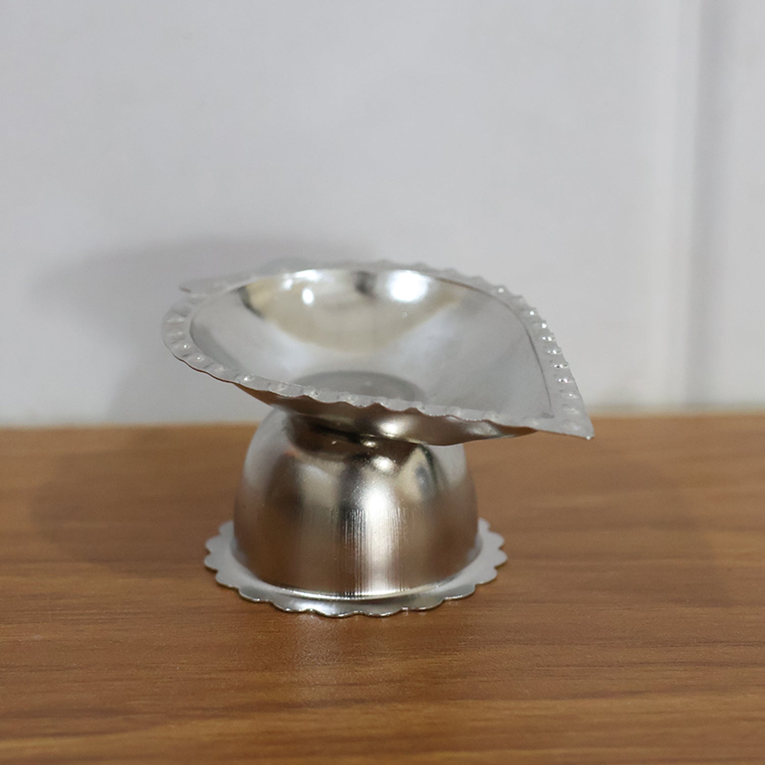 Stainless Steel Diamond Design Agarbatti  Diya Stand (1 Pc)